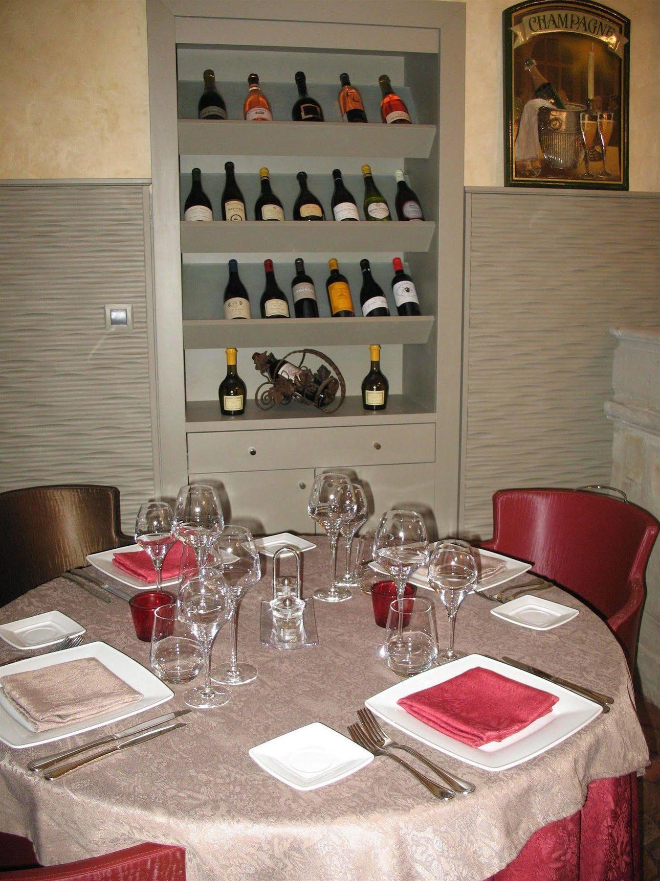 Logis Hotel Le Relais Louis XI Meung-sur-Loire Luaran gambar